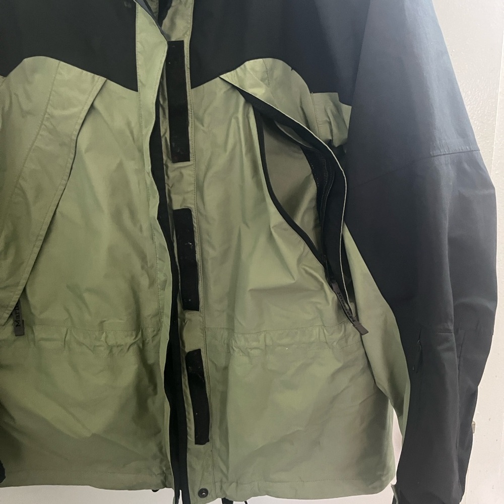 Marmot women’s Green and Black Jacket #90scargo,#y2kstyle - Picture 5 of 13